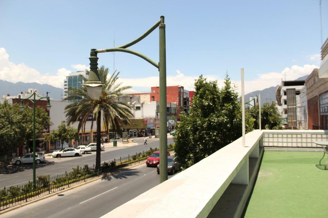 Hotel Plaza Del Arco Express Monterrey Exterior foto